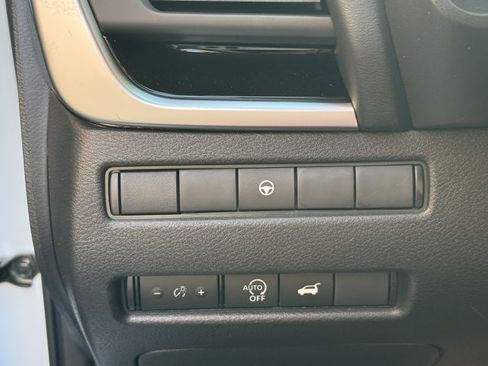 New 2026 Nissan Rogue SV AWD/4WD image 6