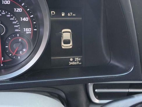 Used 2021 Hyundai Elantra SEL image 29