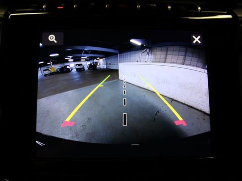 New 2025 Jeep Grand Cherokee Altitude image 18