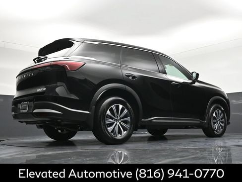 Certified 2026 INFINITI QX60 Pure w/ Cargo Package AWD/4WD image 32