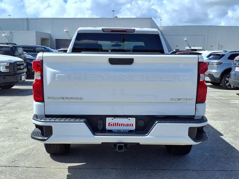 Used 2020 Chevrolet Silverado 1500 Custom w/ Custom Value Package RWD image 22