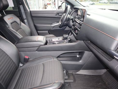 Certified 2023 Nissan Pathfinder Rock Creek image 28