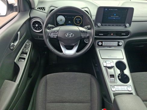 Used 2022 Hyundai Kona SEL w/ Convenience Package image 12