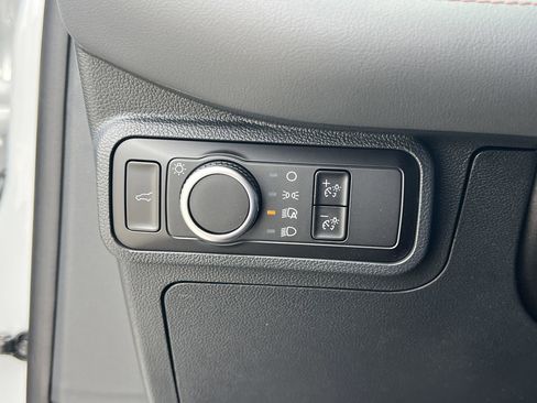 New 2026 Ford Explorer Active image 12