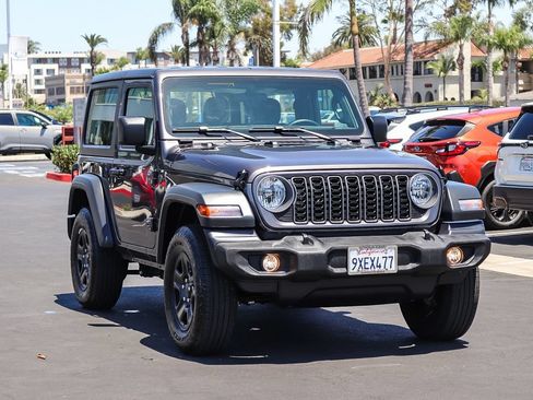 Used 2026 Jeep Wrangler Sport AWD/4WD image 3