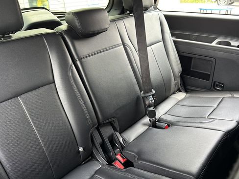 Used 2021 Ford Expedition XLT image 34