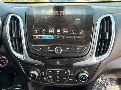 Used 2018 Chevrolet Equinox LT w/ Sun & Infotainment Package AWD/4WD image 26