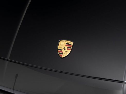 New 2026 Porsche Cayenne image 37