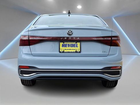 Certified 2025 Volkswagen Jetta SEL FWD image 6