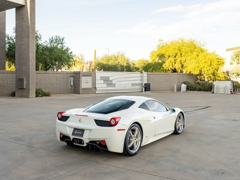 Used 2012 Ferrari 458 Italia Coupe RWD image 26