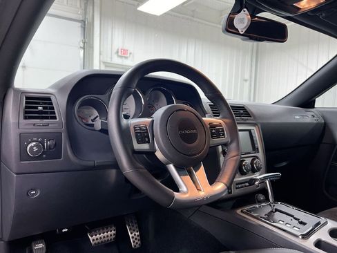 Used 2013 Dodge Challenger SRT8 RWD image 10
