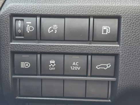 Used 2025 Toyota 4Runner Limited AWD/4WD image 24