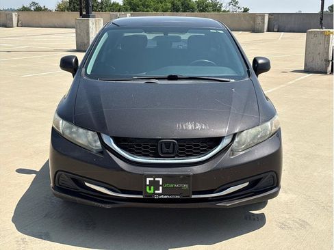 Used 2013 Honda Civic HF image 2