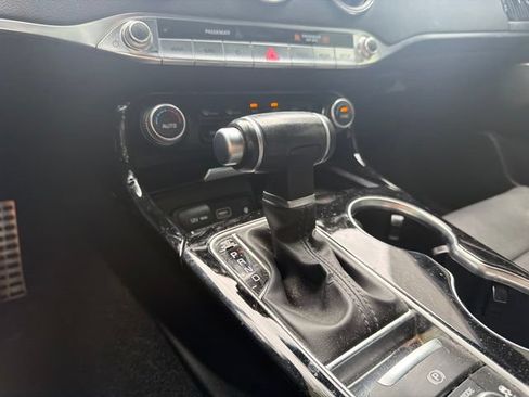 Used 2022 Kia Stinger GT-Line w/ Sun & Sound Package RWD image 7