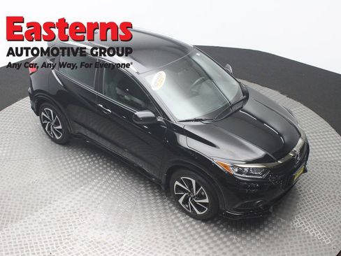 Used 2020 Honda HR-V Sport image 3