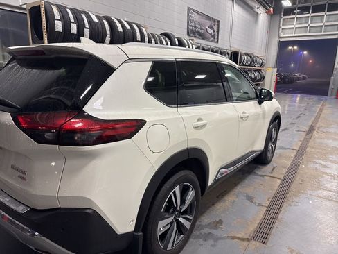 Used 2023 Nissan Rogue Platinum image 6
