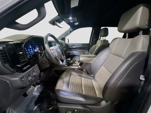 Used 2024 Chevrolet Silverado 1500 ZR2 w/ Technology Package image 15