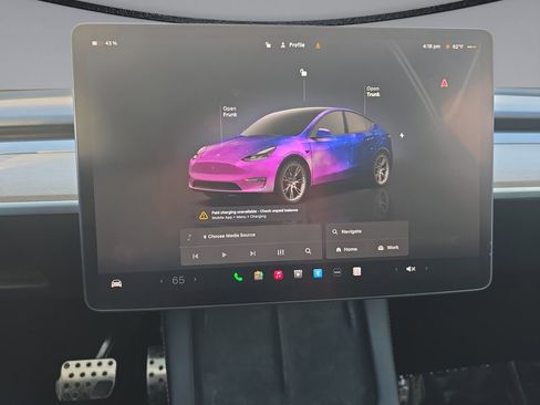 Used 2024 Tesla Model Y Long Range image 31