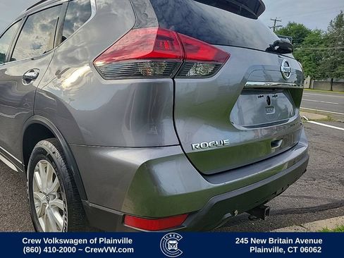Used 2018 Nissan Rogue SV AWD/4WD image 27