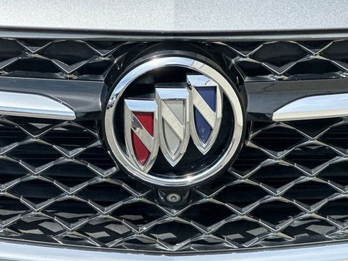 Certified 2022 Buick Envision Avenir w/ Technology Package II image 40