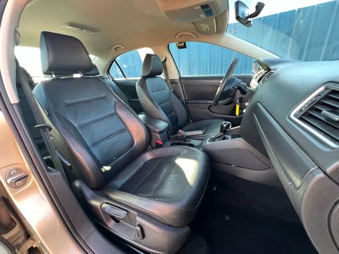 Used 2014 Volkswagen Jetta SE image 11