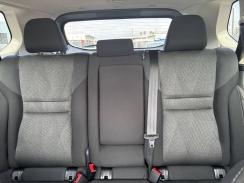 Used 2025 Nissan Rogue SV FWD image 40