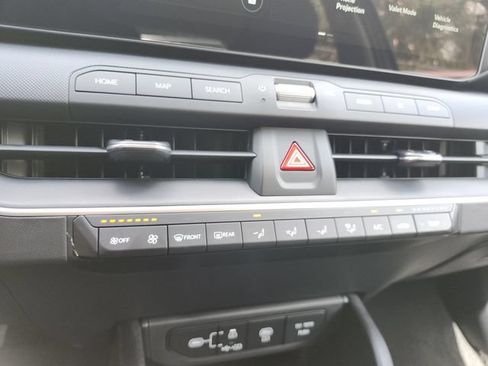 New 2026 Kia K4 FWD image 25