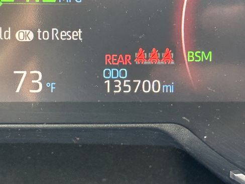 Used 2019 Toyota RAV4 Limited AWD/4WD image 28