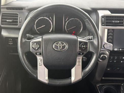 Used 2024 Toyota 4Runner Limited AWD/4WD image 11