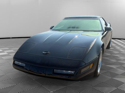 Used 1996 Chevrolet Corvette Coupe RWD image 4