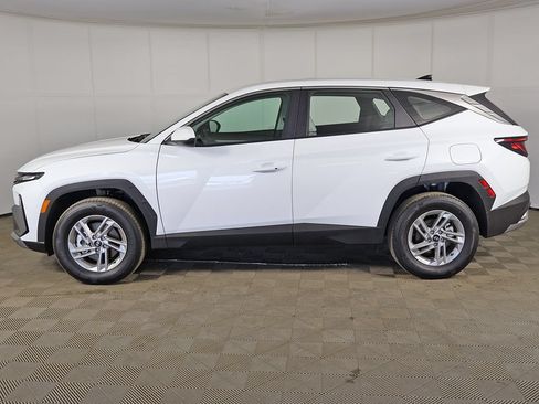 Certified 2026 Hyundai Tucson SE AWD/4WD image 11