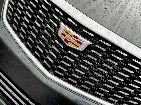 Used 2022 Cadillac XT5 Premium Luxury w/ LPO, Floor Liner Package image 36