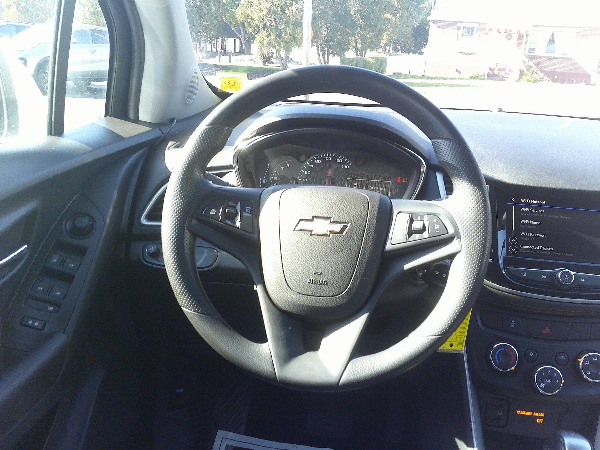 Used 2020 Chevrolet Trax LT FWD image 19