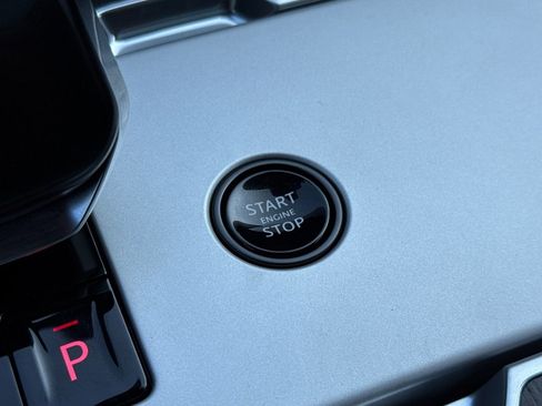 New 2026 Land Rover Range Rover SV AWD/4WD image 30