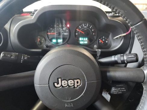 Used 2009 Jeep Wrangler Unlimited X image 23