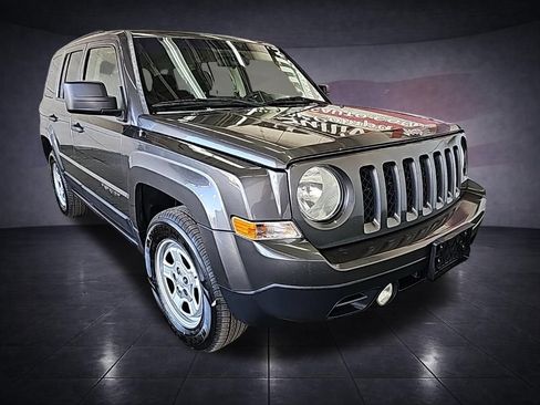 Used 2015 Jeep Patriot Sport FWD image 6