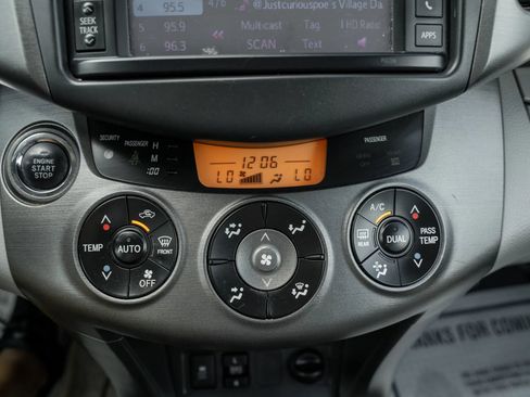 Used 2012 Toyota RAV4 Limited w/ Navigation Value Pkg AWD/4WD image 21