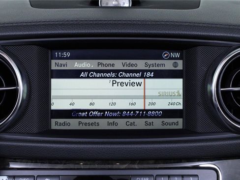 Used 2013 Mercedes-Benz SL 550 image 26