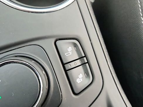 Used 2023 GMC Terrain SLT image 35