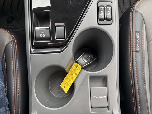 Certified 2024 Subaru Crosstrek 2.5i Limited w/ Crosstrek Mirror Package image 36