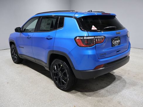 New 2026 Jeep Compass Latitude image 4