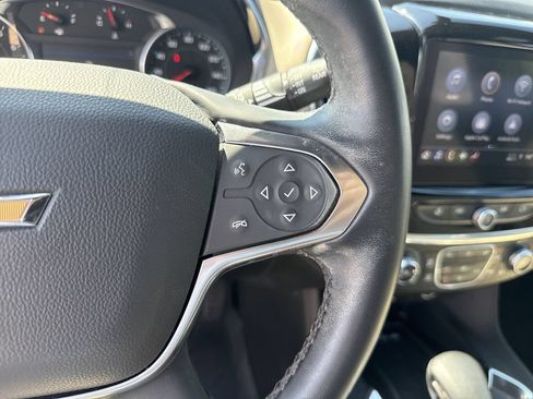 Used 2023 Chevrolet Traverse LT w/ LPO, Floor Liner Package FWD image 16