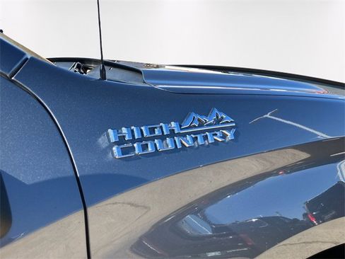 Used 2021 Chevrolet Silverado 1500 High Country w/ Z71 Off-Road Package image 10