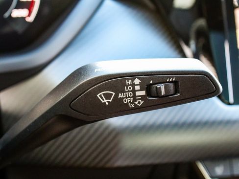 Used 2024 Audi e-tron GT Premium Plus image 31