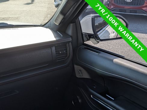 Certified 2024 Ford Expedition Limited image 19