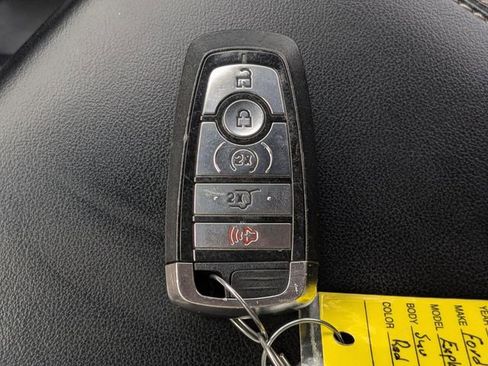 Used 2020 Ford Explorer XLT w/ Equipment Group 202A image 32