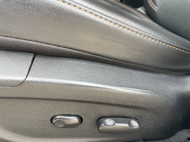 Used 2019 Chevrolet Trax LT w/ LT Convenience Package FWD image 25