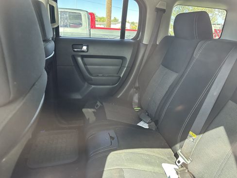 Used 2006 HUMMER H3 AWD/4WD image 10