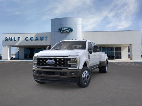 New 2026 Ford F450 King Ranch w/ FX4 Off-Road Package image 2