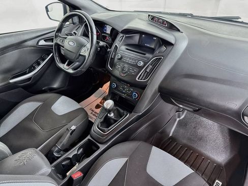 Used 2015 Ford Focus ST FWD image 32